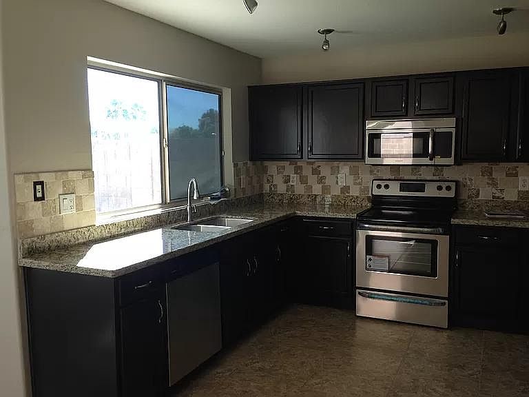 1st image of 1363 W Lark Dr