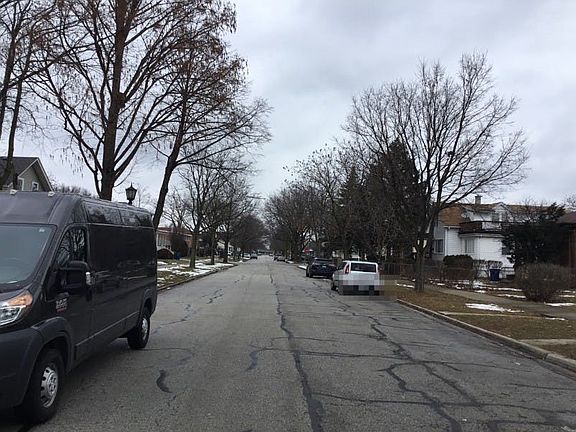 5th image of 220 Sawyer Ave