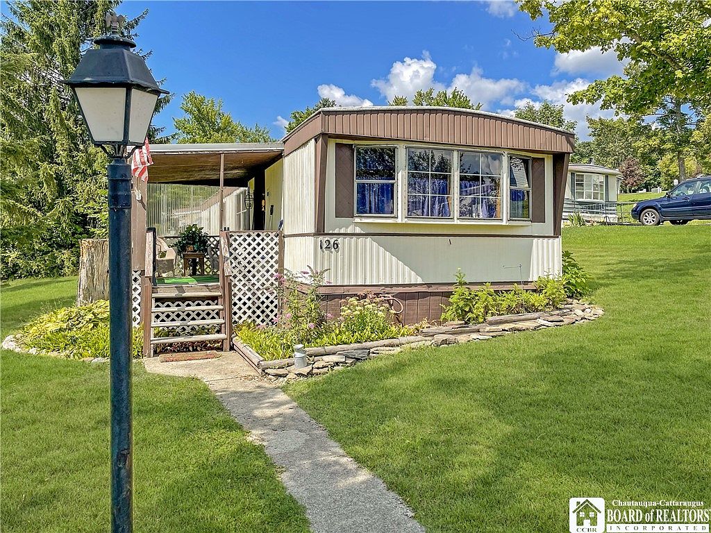 126 Greenhurst Village Dr 126, Jamestown, NY 14701 Zillow