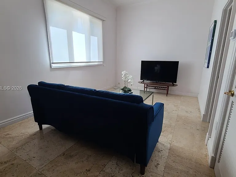 709 Idlewyld Dr — Photo 24