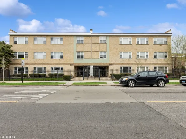 2642 W Foster Ave APT 304, Chicago, IL 60625