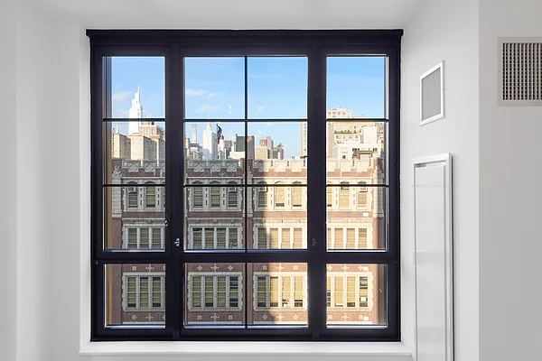 Rented by Compass | media 40