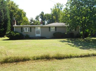 3913 SE School Rd, Greensboro, NC 27406