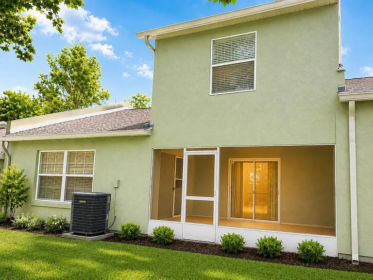 615 Villa Ct — Photo 15