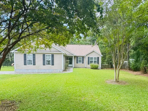 1519 Chadwick Shores Drive, Sneads Ferry, NC 28460