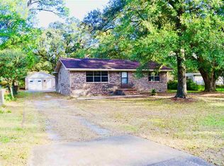 7814 Sabra Dr, Pensacola, FL 32514