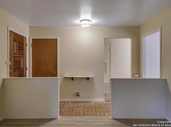 4th image of 3210 Northridge Dr