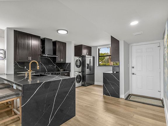 4th image of 118 Lake Emerald Drive #110