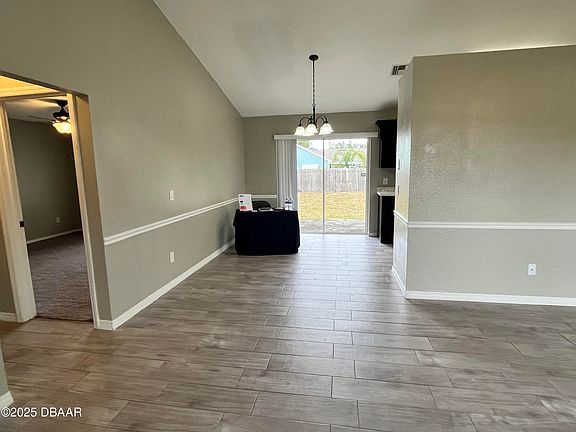 5th image of 2870 Chalmer St