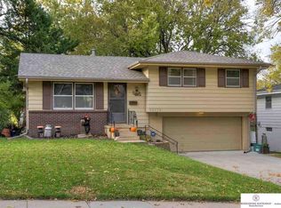 12172 Allan Dr, Omaha, NE 68137