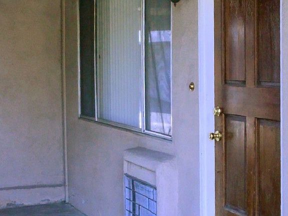 3rd image of 818 W Huntington Dr APT 6