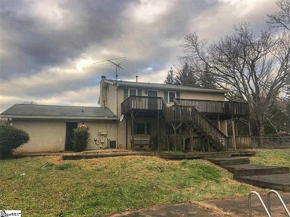 2nd image of 332 Golden Grove Cir