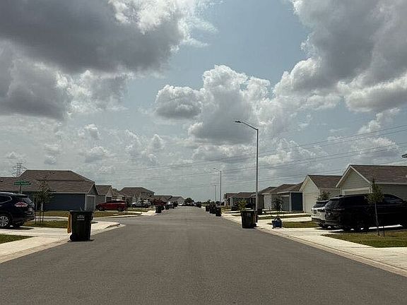 5th image of 5712 Alope Way
