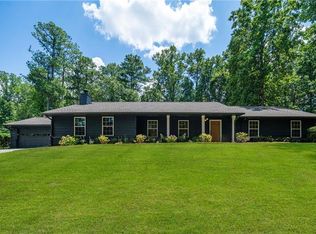 1385 Ridgefield Dr, Roswell, GA 30075