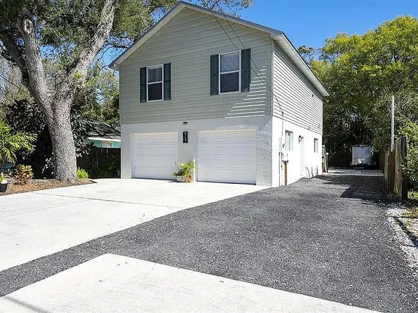 717 37th St W, Bradenton, FL 34205