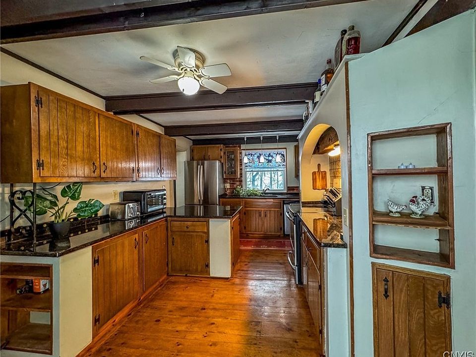 94 Prospect St, Auburn, NY 13021 Zillow