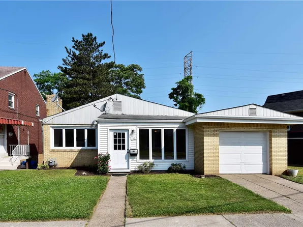 14 Herman Ave, Duquesne, PA 15110