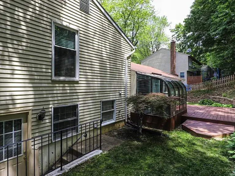 15337 Edgehill Dr — Photo 20