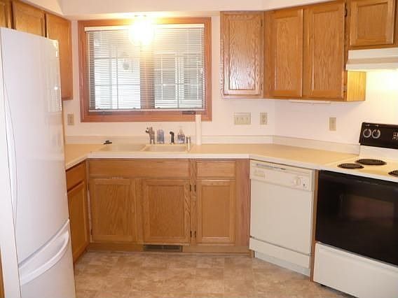 5th image of 2719 Sandra Ln