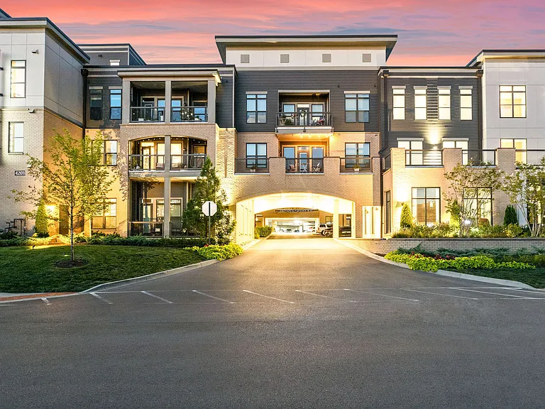 The Flats at Springhurst Apartments of Louisville — Photo 6