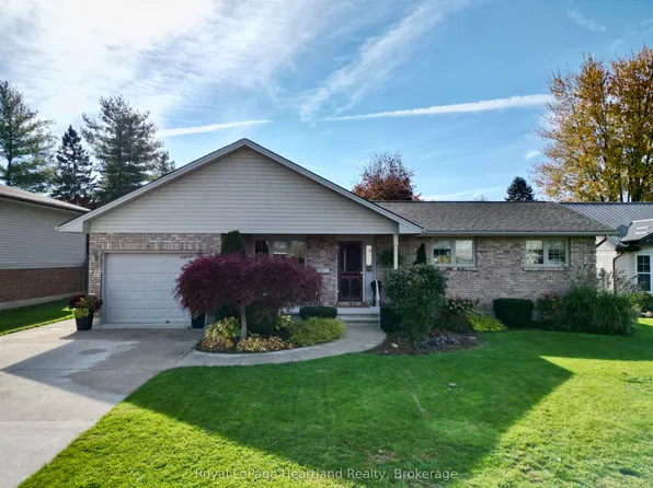 9 Sherwood Cres, South Huron, ON N0M 1S1