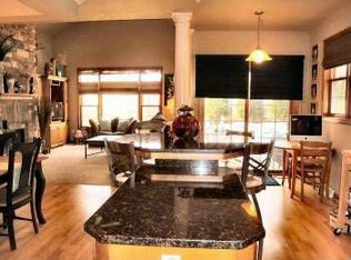 18000 Ashlea Dr, Brookfield, WI 53045