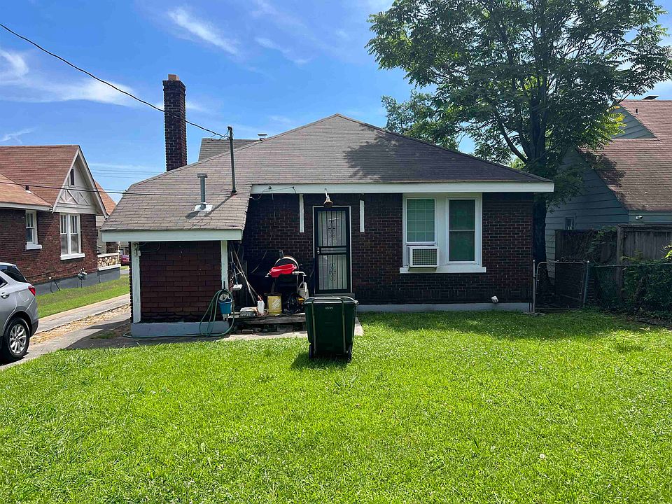 2nd image of 965 University St