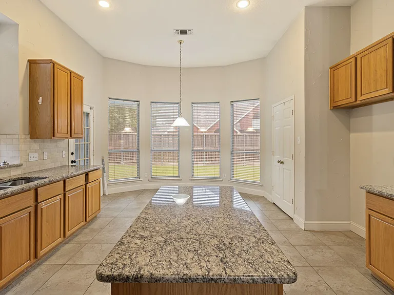 8804 Falcon View Dr — Photo 11