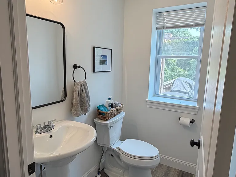 1367 Fry Ave — Photo 7
