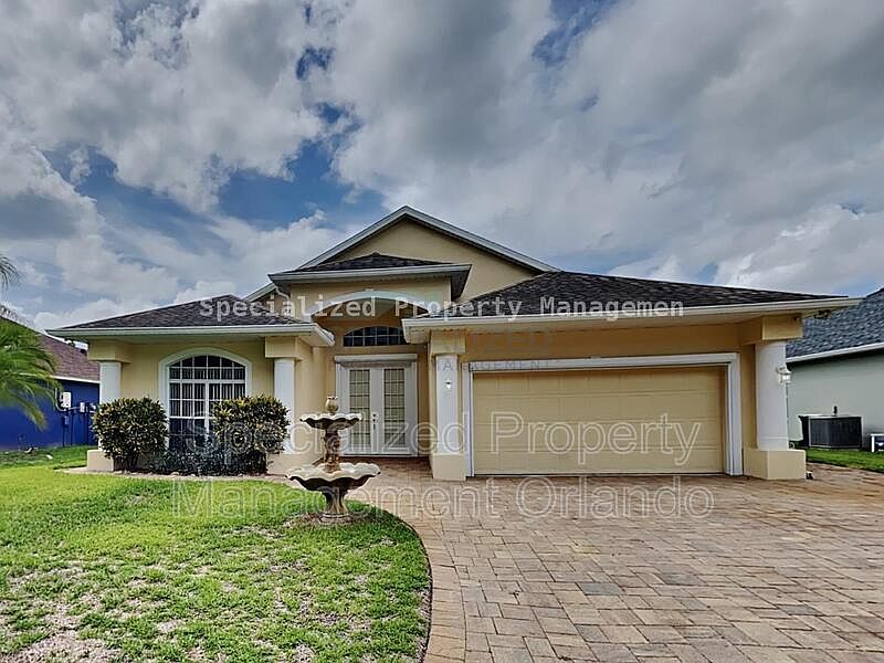 1st image of 1327 Golf Course Pkwy