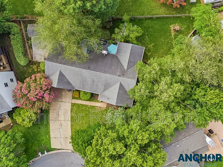 2505 Ravencroft Ct — Photo 27