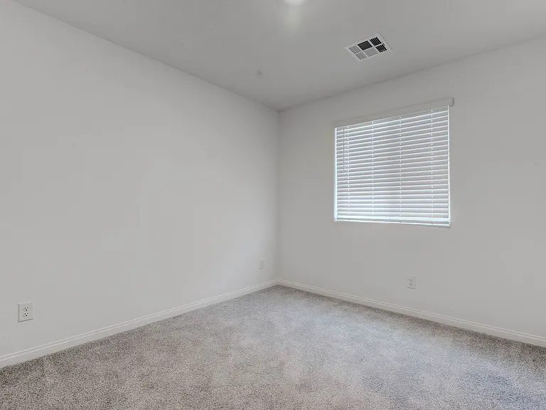 9938 Ullom Dr — Photo 5