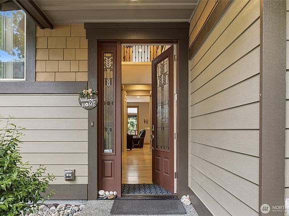 3rd image of 6603 Waterton Circle