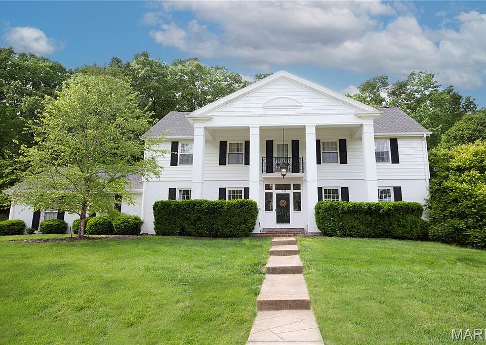 1st image of 15129 Chamisal Dr