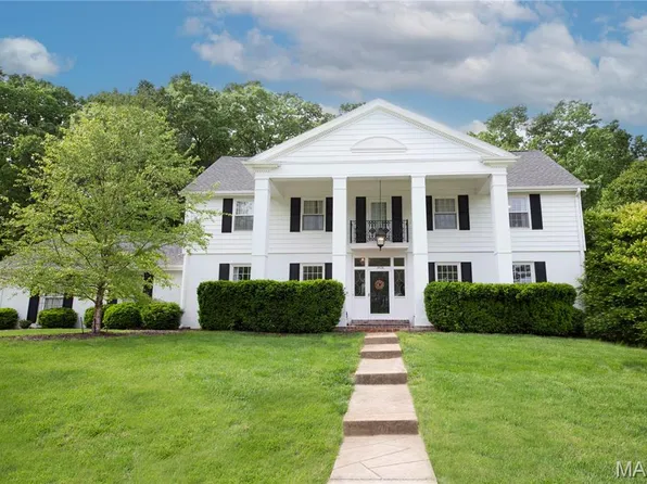 15129 Chamisal Dr, Chesterfield, MO 63017