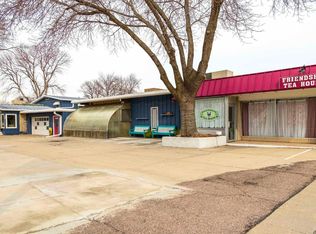 135 & 139 5th Ave SW, Le Mars, IA 51031