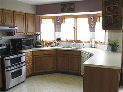 4th image of 200 Blue Spruce Ct