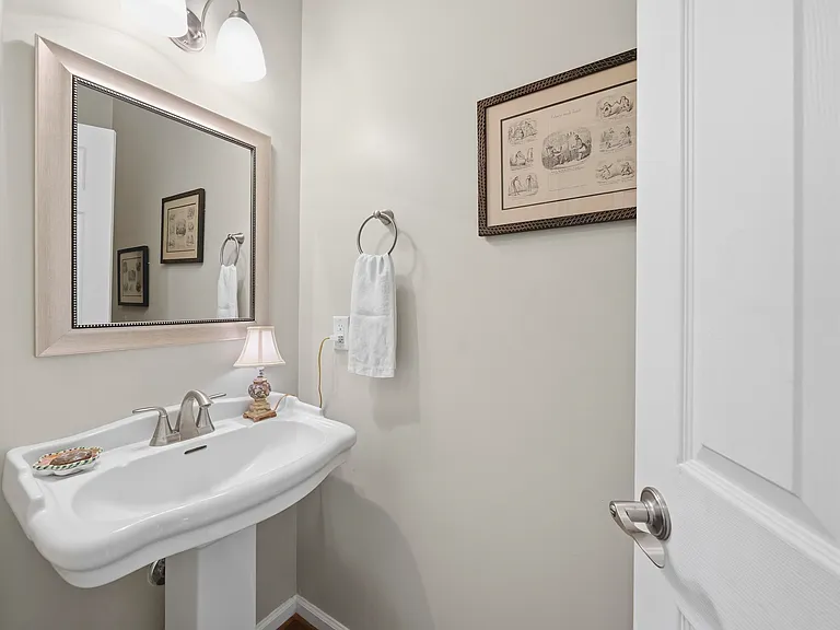 1001 Kakie Pl — Photo 22