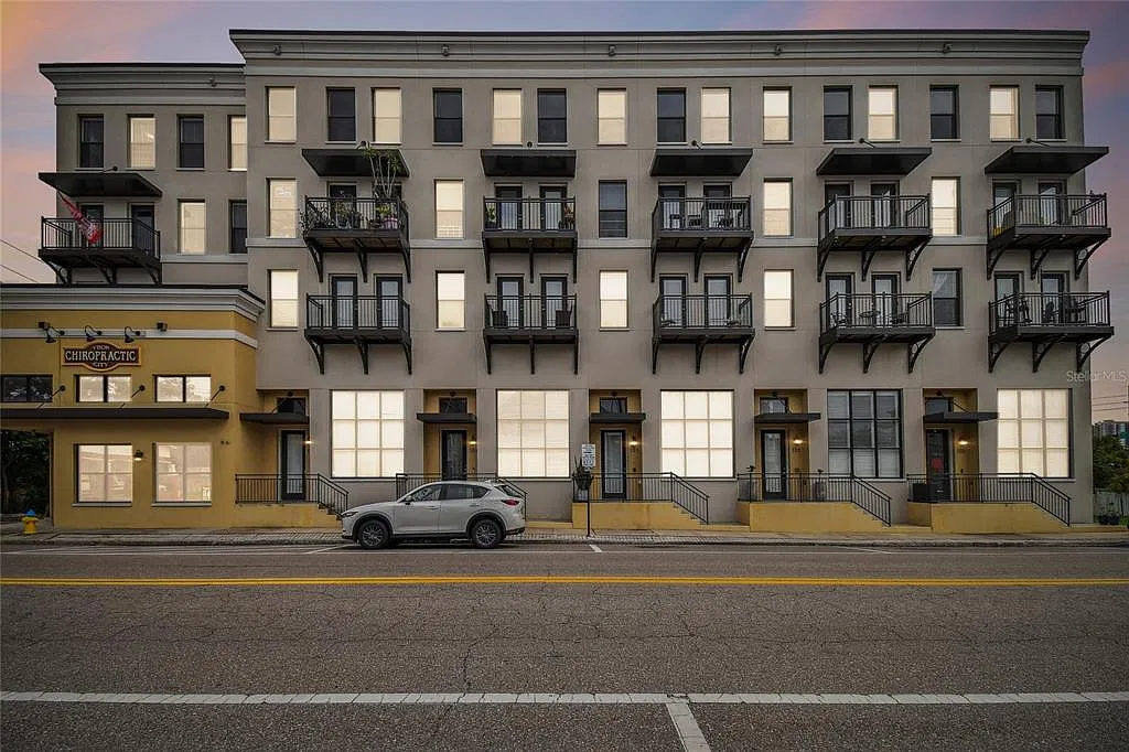 2 bed, 1.5 bath, 1544 sqft, $3,300 — Photo 1