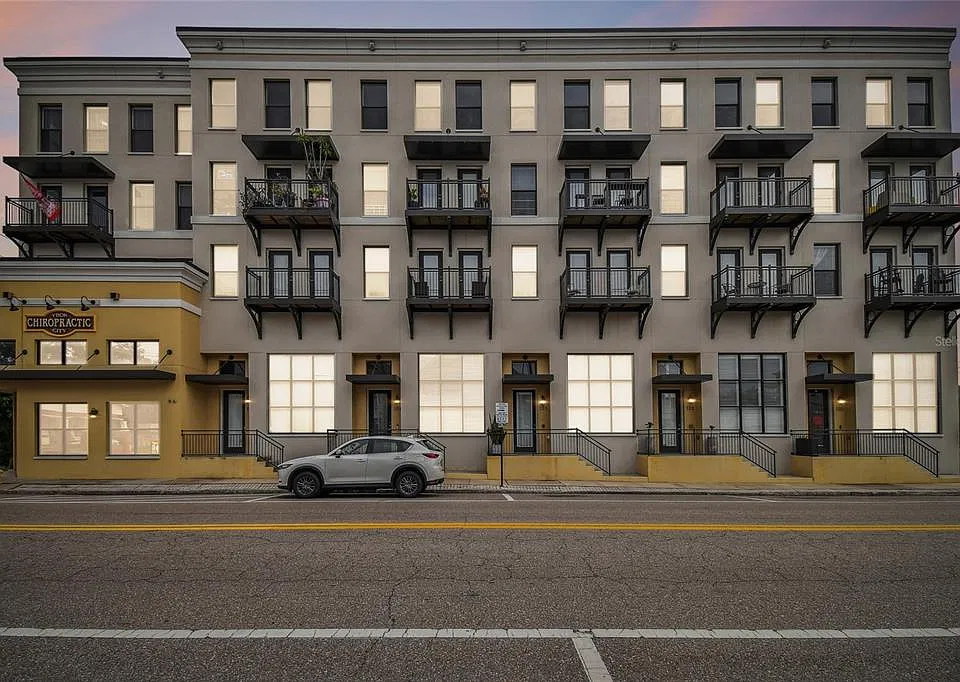 1621 E 4th Ave #306