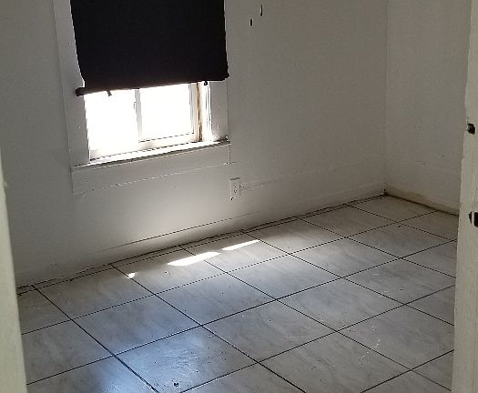 3rd image of 1877 NW 22nd Ave