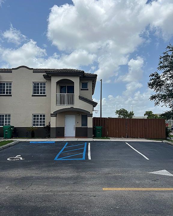 1st image of 9301 NW 114th Ln