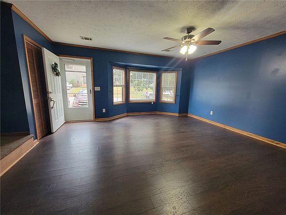 4th image of 827 Choctaw Ave