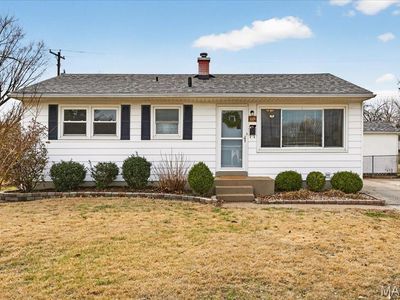 68 Barton Pl, Saint Charles, MO, 63301