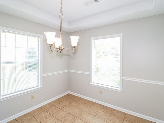 5th image of 9100 Park Crest Dr