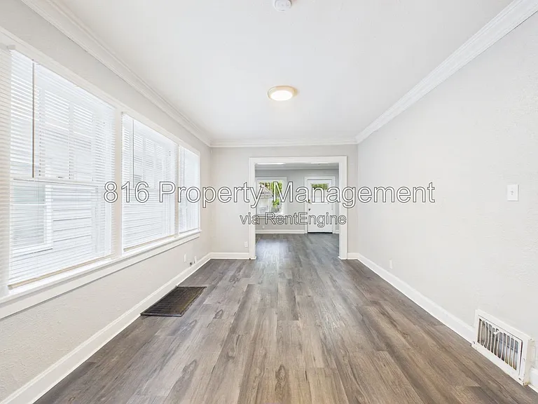 3310 Tracy Ave — Photo 7