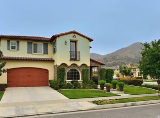 497 E Oak Ct, Azusa, CA 91702