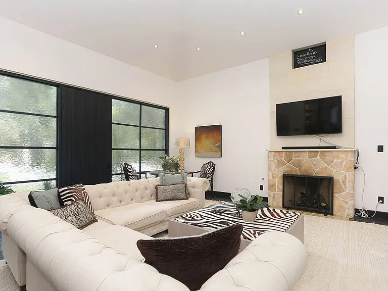 182 E Edgewood Pl — Photo 6
