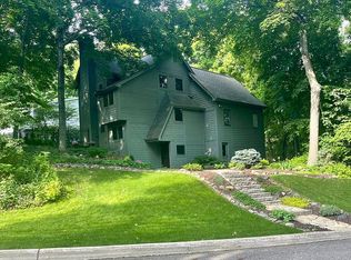 14977 Pondview Cir, Wayzata, MN 55391