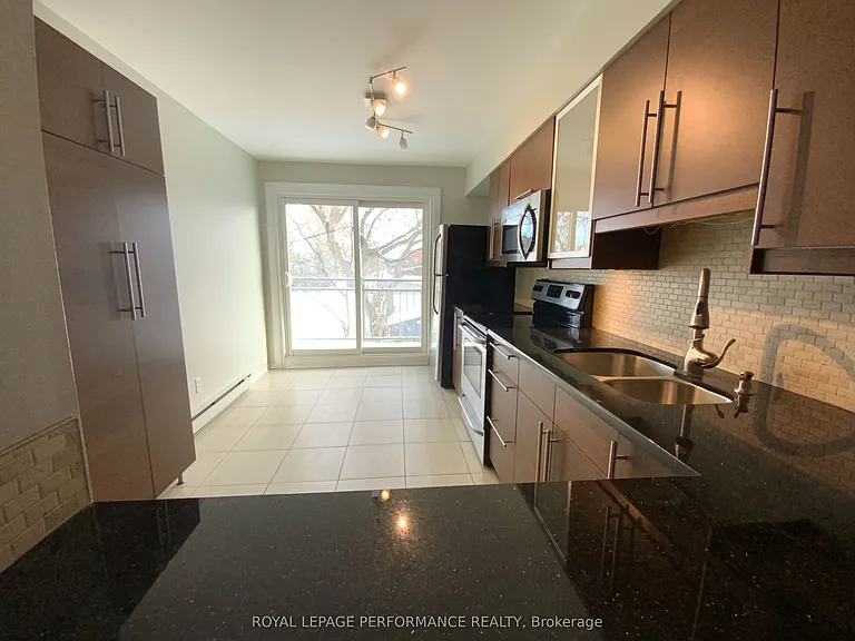 185 Cumberland St #B — Photo 10